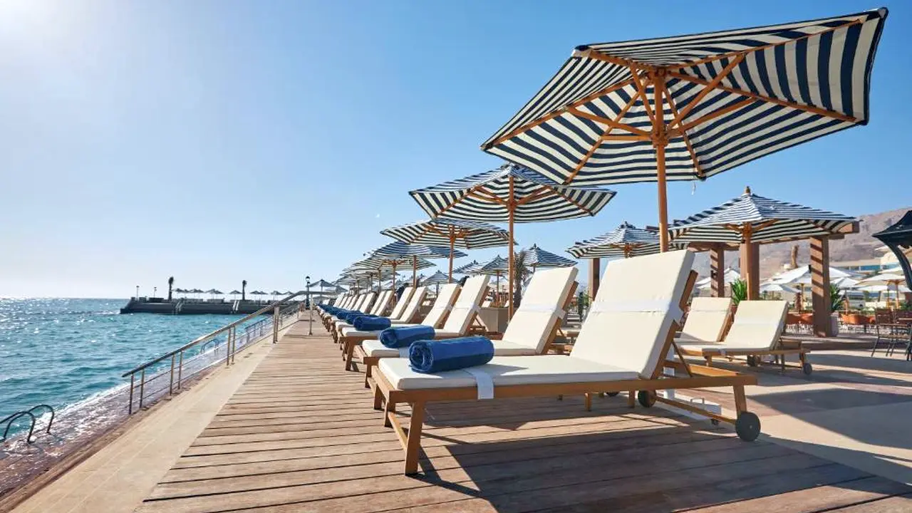 الفندق توليب الجلالة ماجستيك - العين السخنة